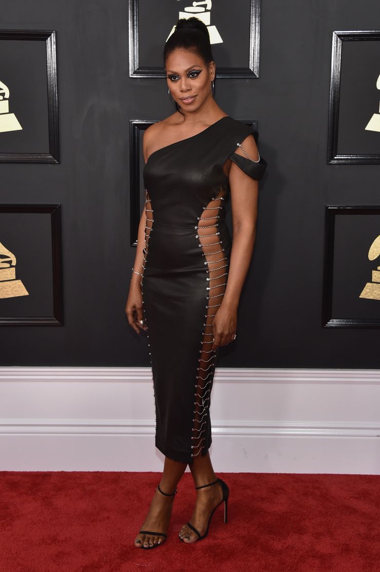 Not
10. Laverne, aberturas con cadenas… lo veo demasiado.