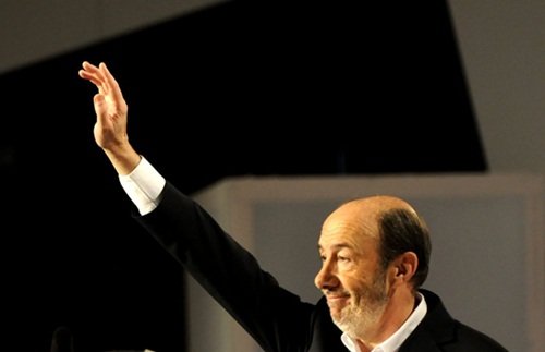 Victoria de Rubalcaba en el 38º Congreso del PSOE