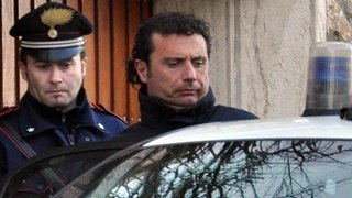 Hallan cuatro cadáveres del Costa Concordia un mes después de la tragedia