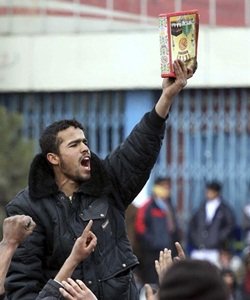 La quema de un Corán produce revueltas contra EEUU por parte de los afganos