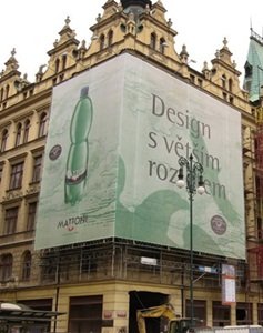 Se alquilan monumentos