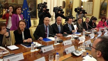 El gobierno aumenta el número de alumnos por clase