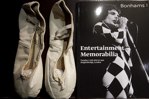 Bonhams subastará trajes de Freddie Mercury , Michael Jackson y Kurt Cobain