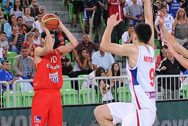 Un triple de Abrines le da a España el bronce