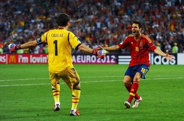 La historia del fútbol se tiñe de rojo