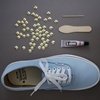 DIY : studded sneakers , tus zapatillas glam customizadas