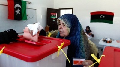 Libia estrena las urnas con conflictos en varias ciudades