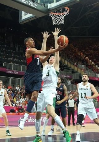 Estados unidos ganó sufriendo