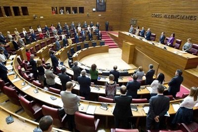 Algunos diputados perderán su plus de 584 euros