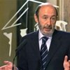 Rubalcaba fomentará una iniciativa popular si se quitan los 400 euros
