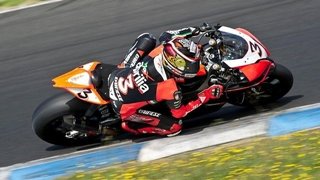 Max Biaggi se lleva la Pole