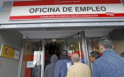 Nueva cifra histórica de desempleados: 4.907.817 
