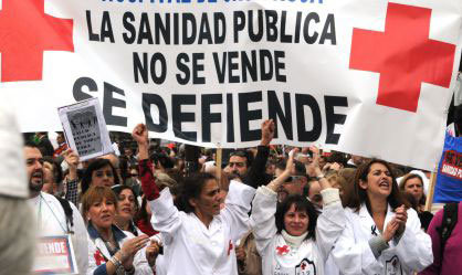 Jefes de servicio asaltan al Presidente de Madrid