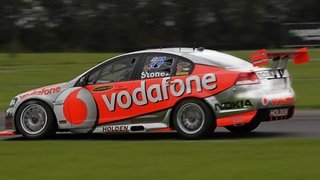 Casey Stoner pasa a las 4 ruedas