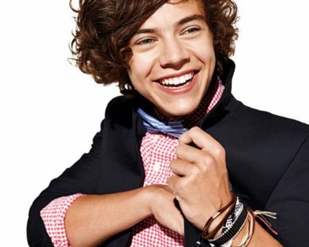 A Harry Styles le dan la patada