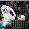 El Basilea pone contra las cuerdas al Tottenham 