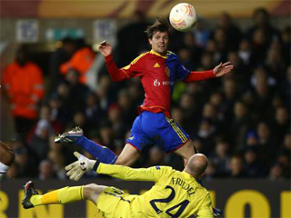 El Basilea pone contra las cuerdas al Tottenham 