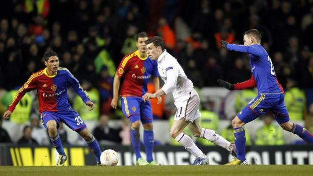 El Basilea pone contra las cuerdas al Tottenham 