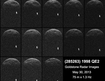 Un asteroide binario 'roza' la Tierra