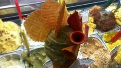 Roma pide perdón a unos turistas timados