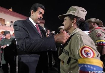 Maduro arma al pueblo venezolano