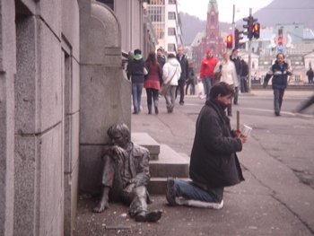 ' No podemos convertirnos en cristianos almidonados '