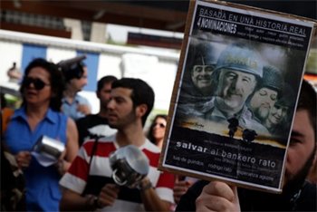 Los cajeros victimas del sistema