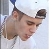 Justin Bieber 'baña' a sus fans