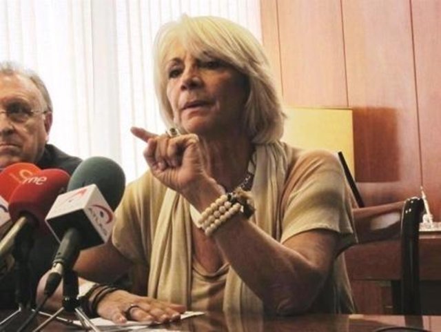 Twitter para 'algunos políticos' cuesta dinero