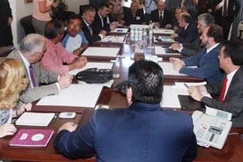 Los pescadores deciden pasar a la acción