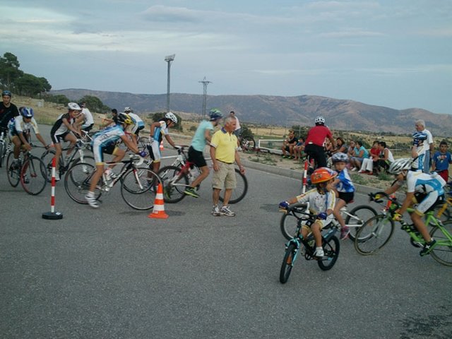 La  FPD Víctor Sastre colabora con el Club Triatlon Ondarreta Alberche