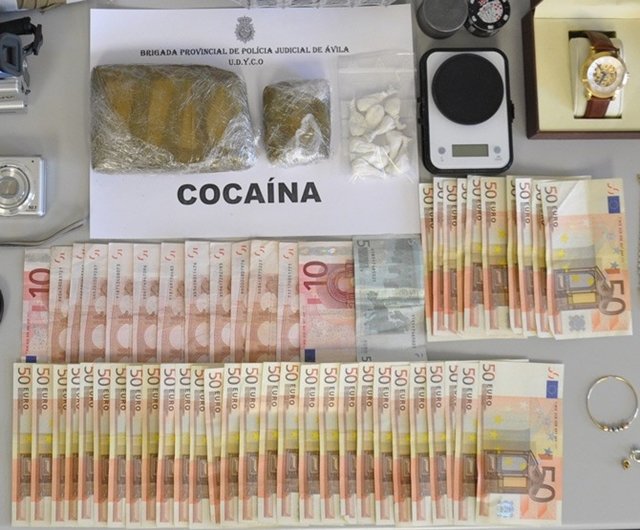 La Policía desarticula a una banda dedicada a la venta de cocaína