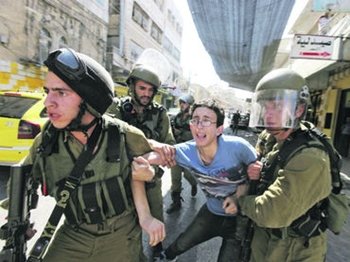La muerte de tres palestinos paraliza las negociaciones de paz