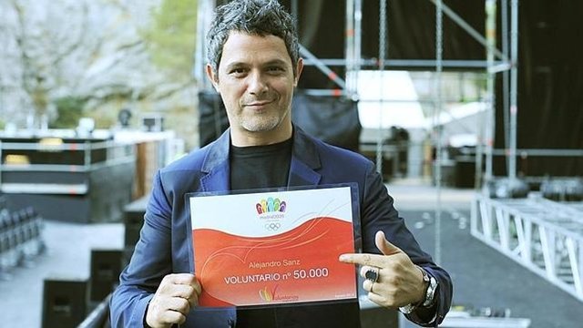 Alejandro Sanz con los JJ.OO. Madrid 2.020