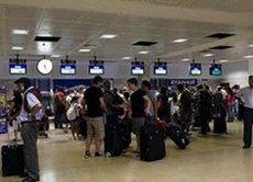 Ryanair no permite volar a menores de 14 años sin DNI