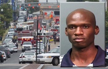 Aaron Alexis 'oía voces'