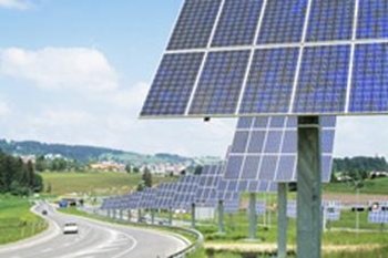 La Comisión Europea se 'replantea' su política energética 'pro renovables'