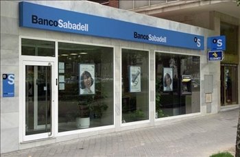 Los grandes grupos bancarios siempre ganan