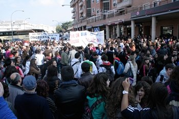 #RecortesEnTuCentro prolonga su campaña al inicio del nuevo curso escolar