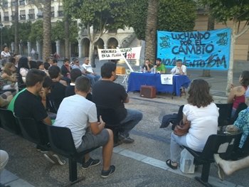 'Fuera mafia, hola democracia'