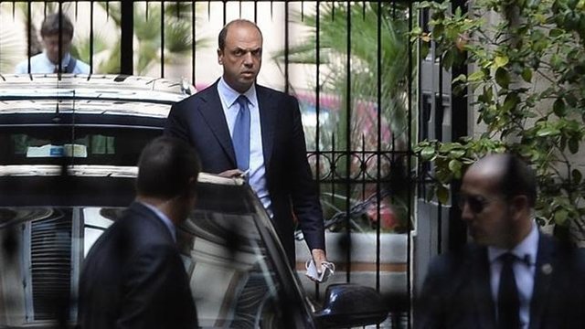 Berlusconi traicionado
