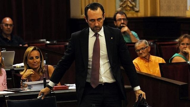 La marea verde balear contínua