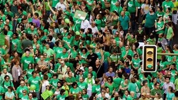 La marea verde balear contínua