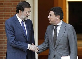 Rajoy no consigue convencer a los barones discolos