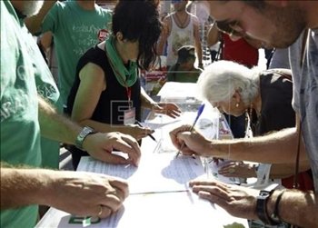 Un millón de firmas 'para parar' a Wert