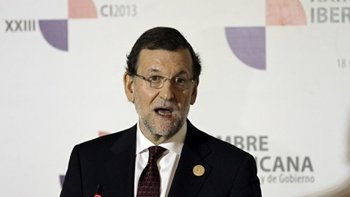 Rajoy defiende también a Cospedal
