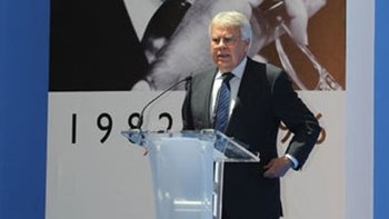 Felipe Gonzalez se estudiará a si mismo