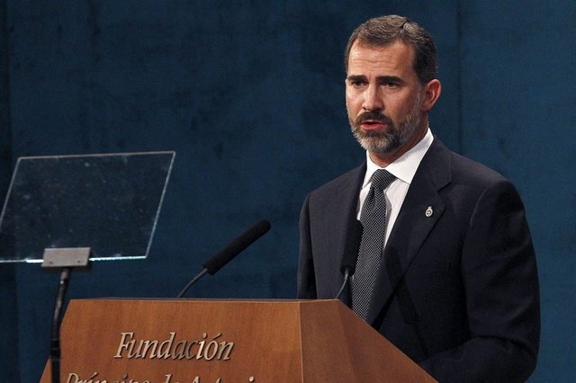 El principe también enarbola la bandera de la unidad