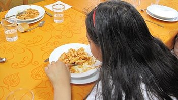 Necesitamos un servicio de comedor escolar para el verano