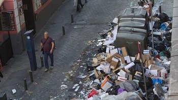 El gobierno sale en defensa de Botella